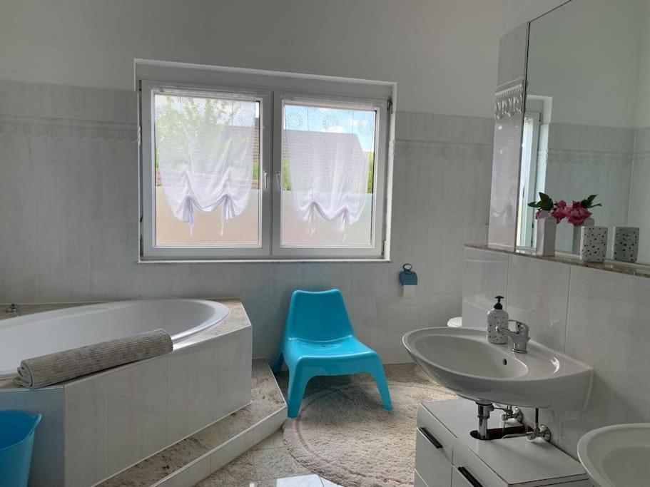 Wohlfuehloase Auf 133-160Qm In Der Idylle An Der Nahe Apartment Duchroth Bagian luar foto